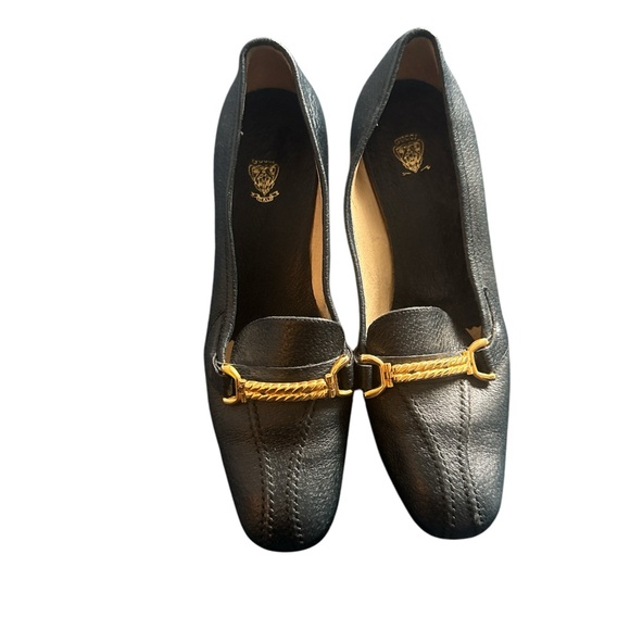 Gucci Vintage Navy Loafers with Gold Accent size 35 1/2 - Picture 1 of 6